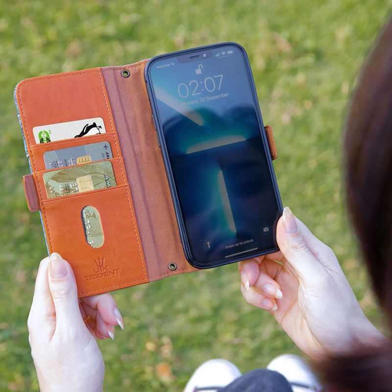 UK Trident デニムiPhone 15